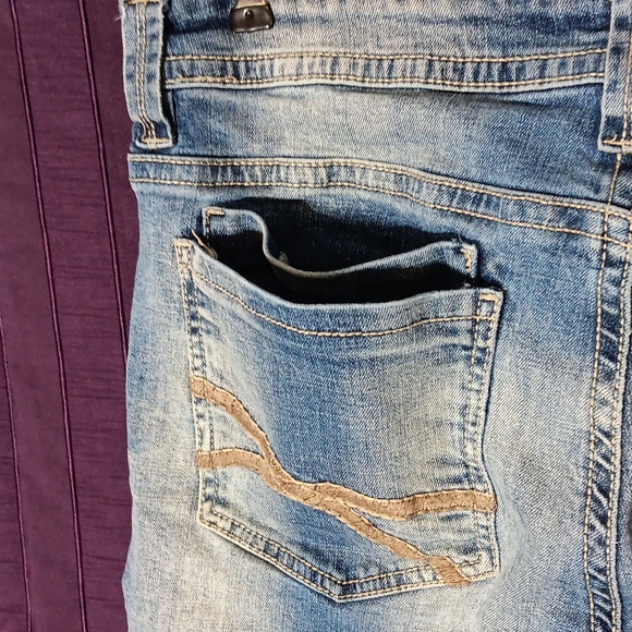 TK Axel Men's Distressed Jeans. - Picture 8 of 14